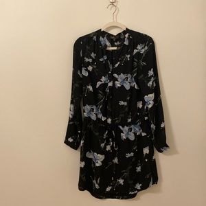 Black and blue short floral dress with a drawstring waist